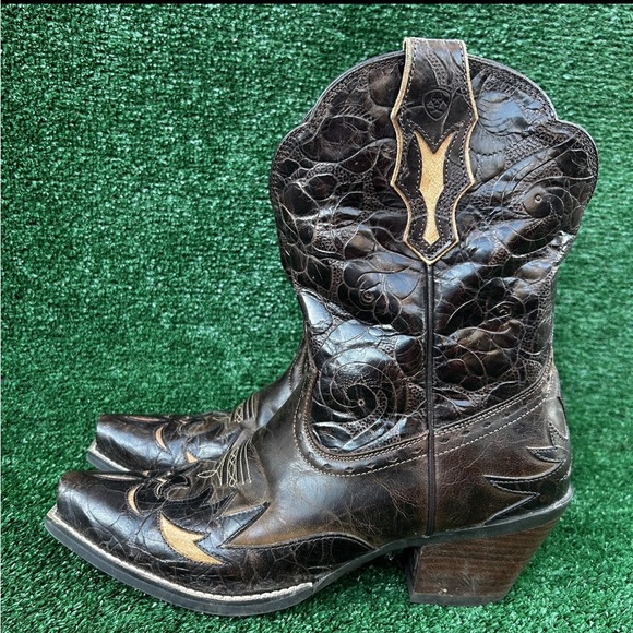 Ariat Shoes - Ariat Brown Heeled Boots